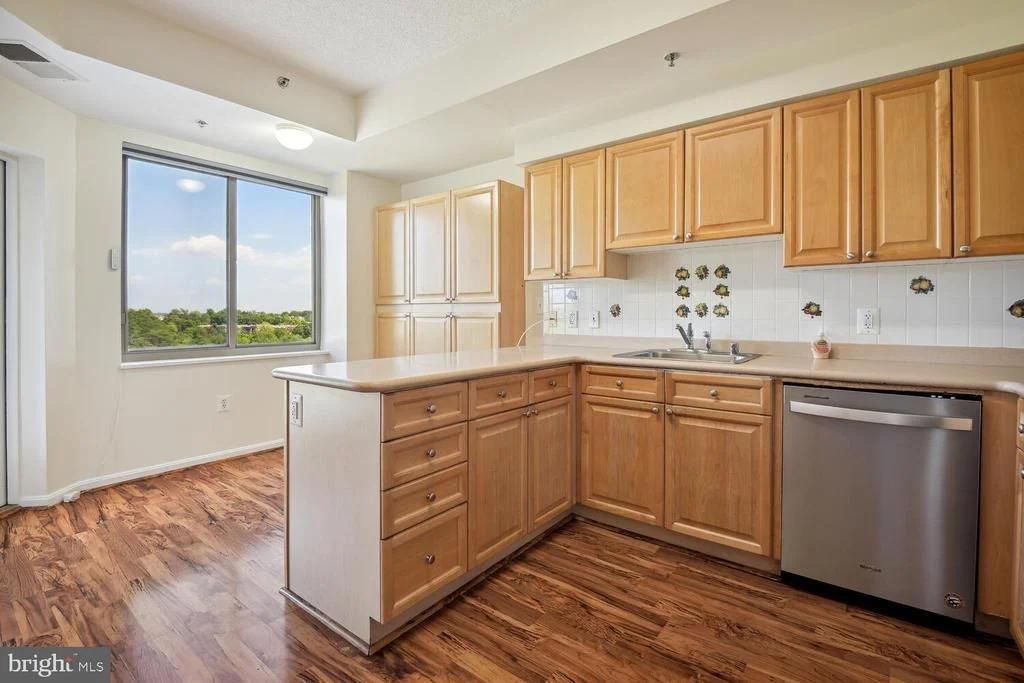 Photo of Unit 708 at 3100 N LEISURE WORLD BOULEVARD
