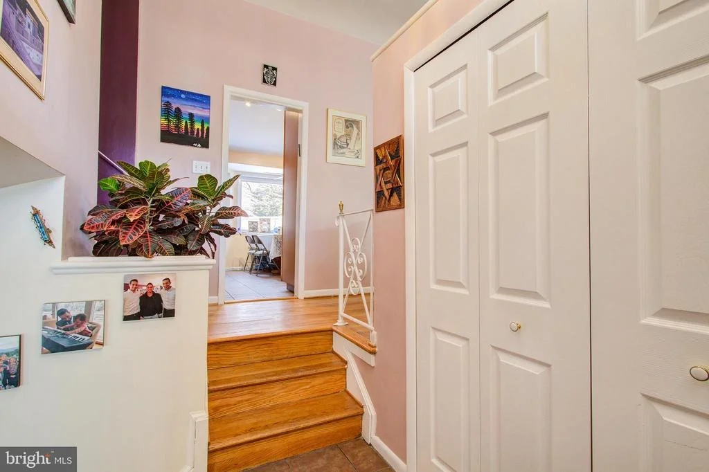 Photo of 606 BURNT MILLS AVENUE