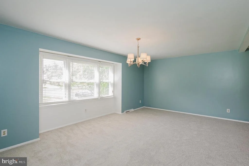 Photo of 625 FOXCROFT DRIVE