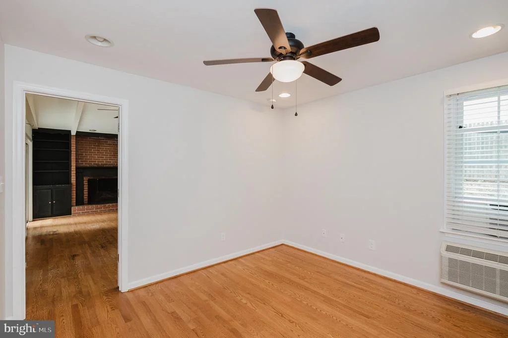 Photo of 4 OLD SPRING COURT