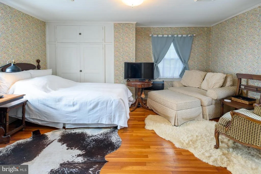 Photo of 1308 TOWN POINT ROAD