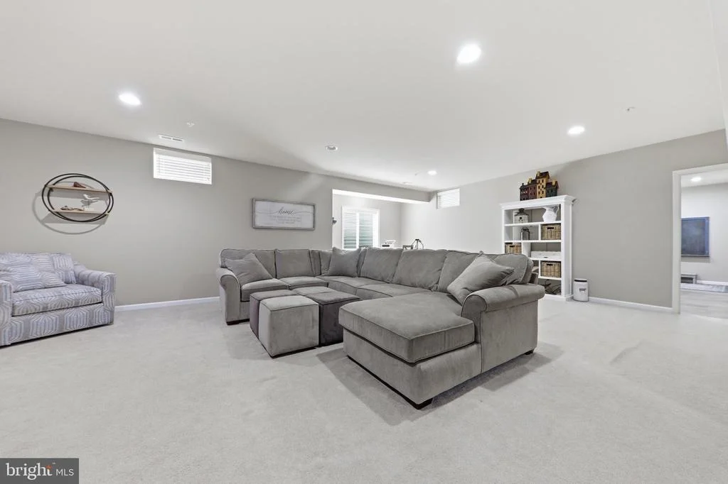 Photo of 4369 SHAMROCK DRIVE