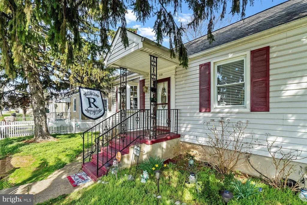 Photo of 110 DORIS AVENUE