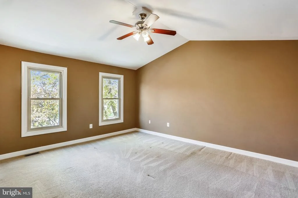 Photo of 5305 KINGSBROOK DRIVE