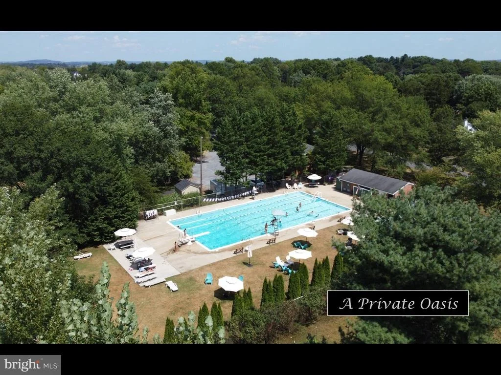 Photo of 6759 MEADOWSIDE DRIVE
