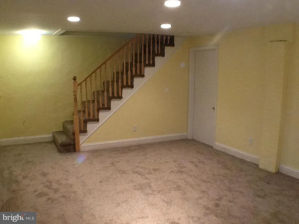 Photo of 9501 WARREN STREET