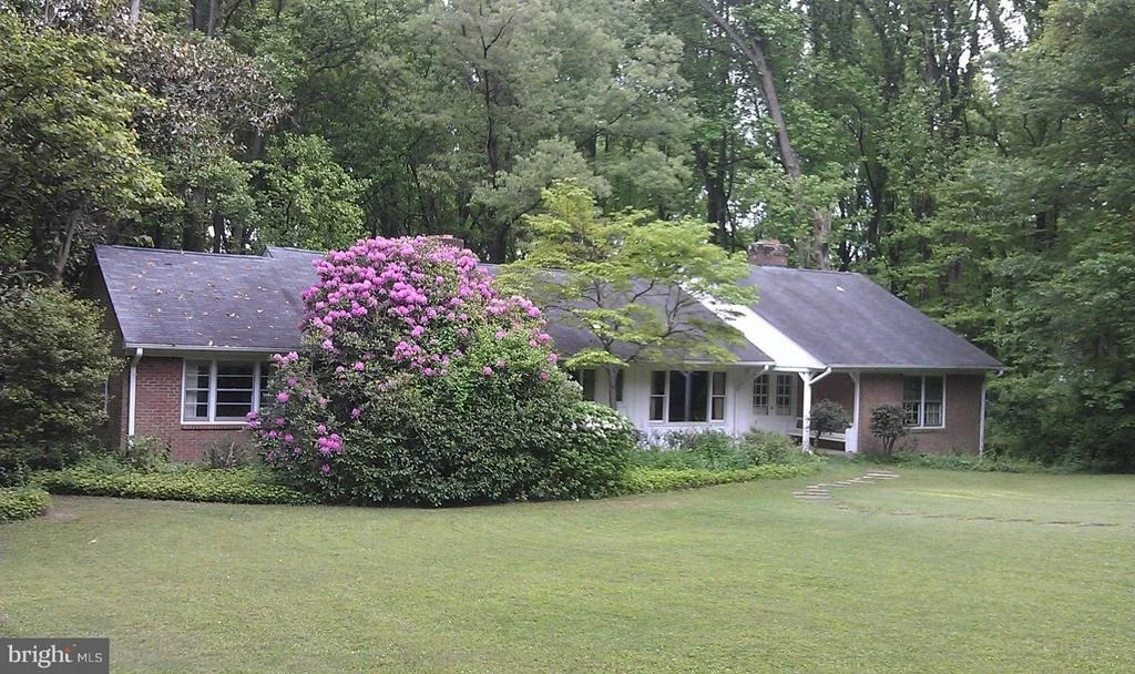 Photo of 334 ASHTON ROAD