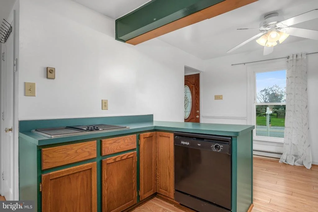 Photo of 6047 MIDDLEBURG ROAD