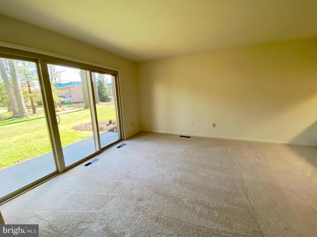 Photo of Unit 101C at 3640 GLENEAGLES DRIVE