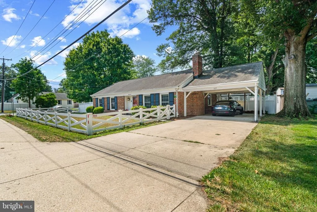 Photo of 117 OAKWOOD ROAD