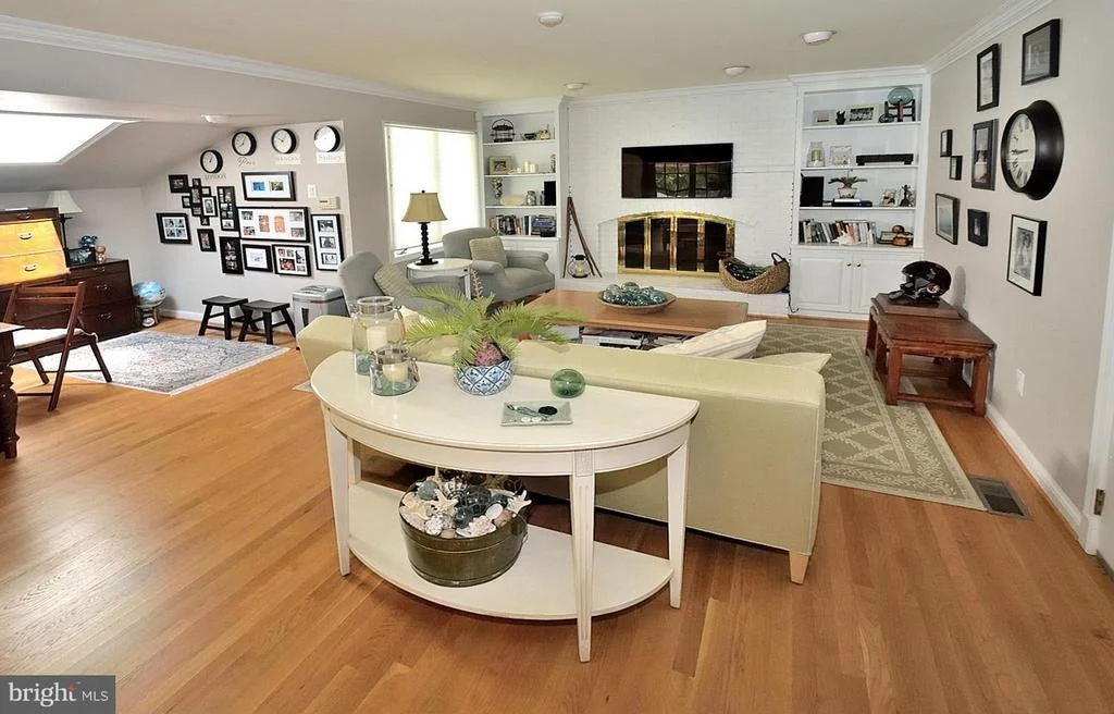 Photo of 6281 DUNAWAY COURT