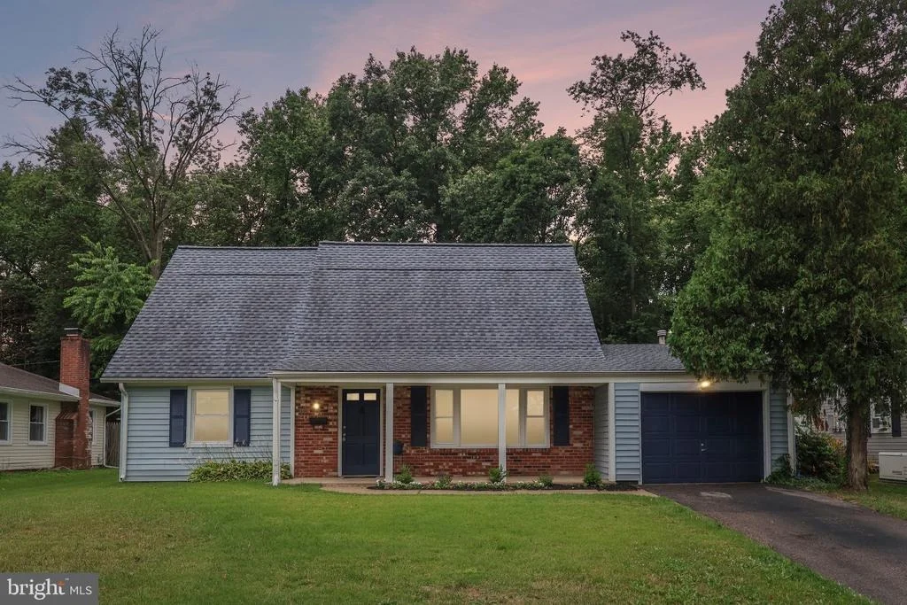 Photo of 86 E RIVER DRIVE