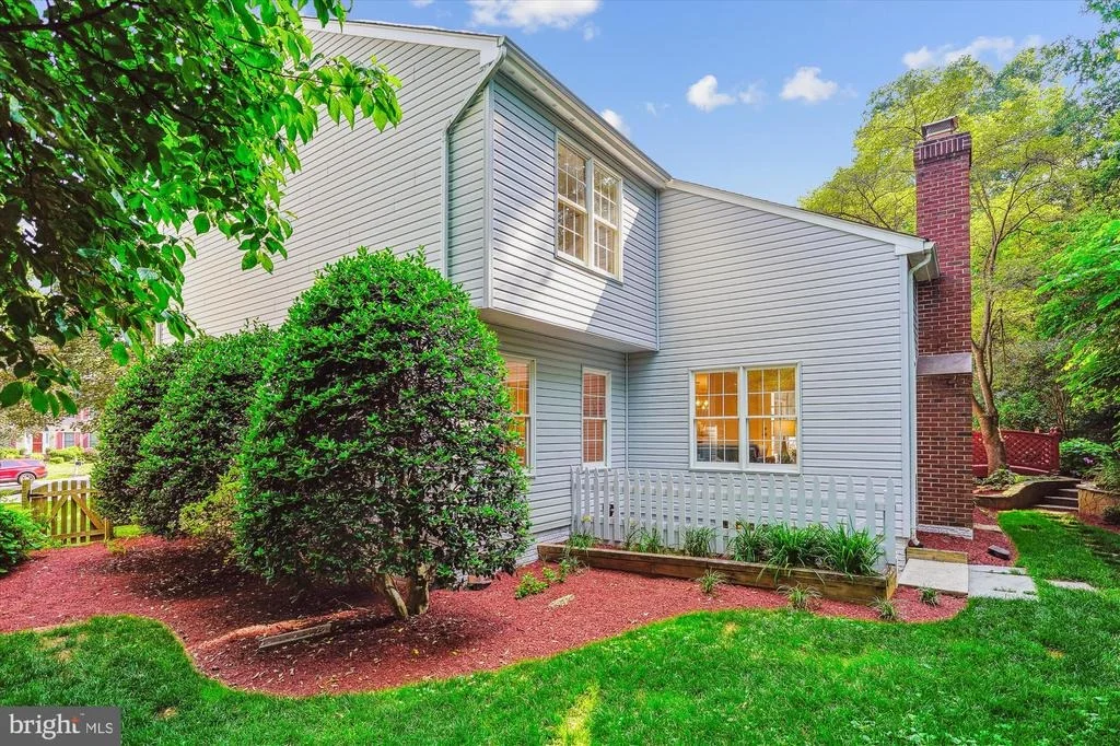 Photo of 19802 SHADY BROOK WAY