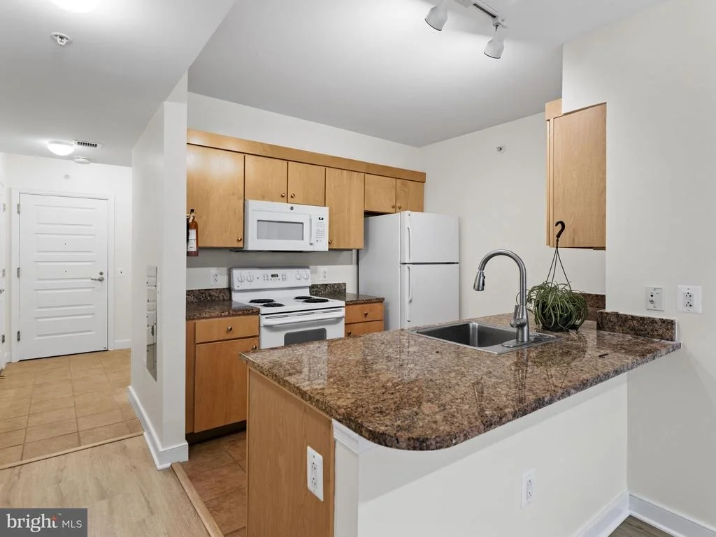 Photo of Unit 407 at 616 E STREET NW
