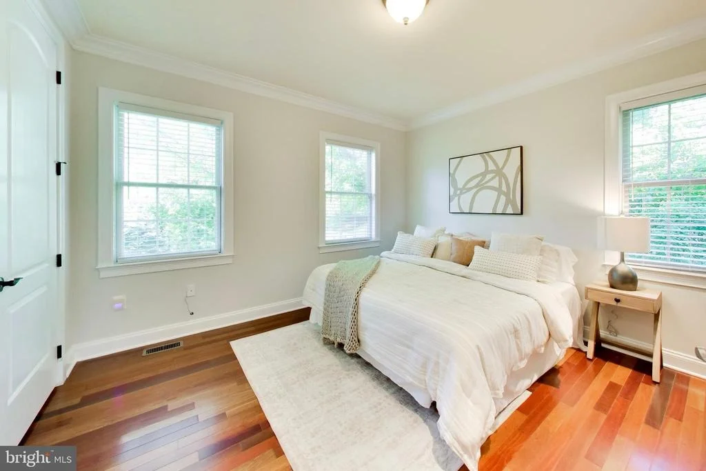 Photo of 6639 LOCUST WAY