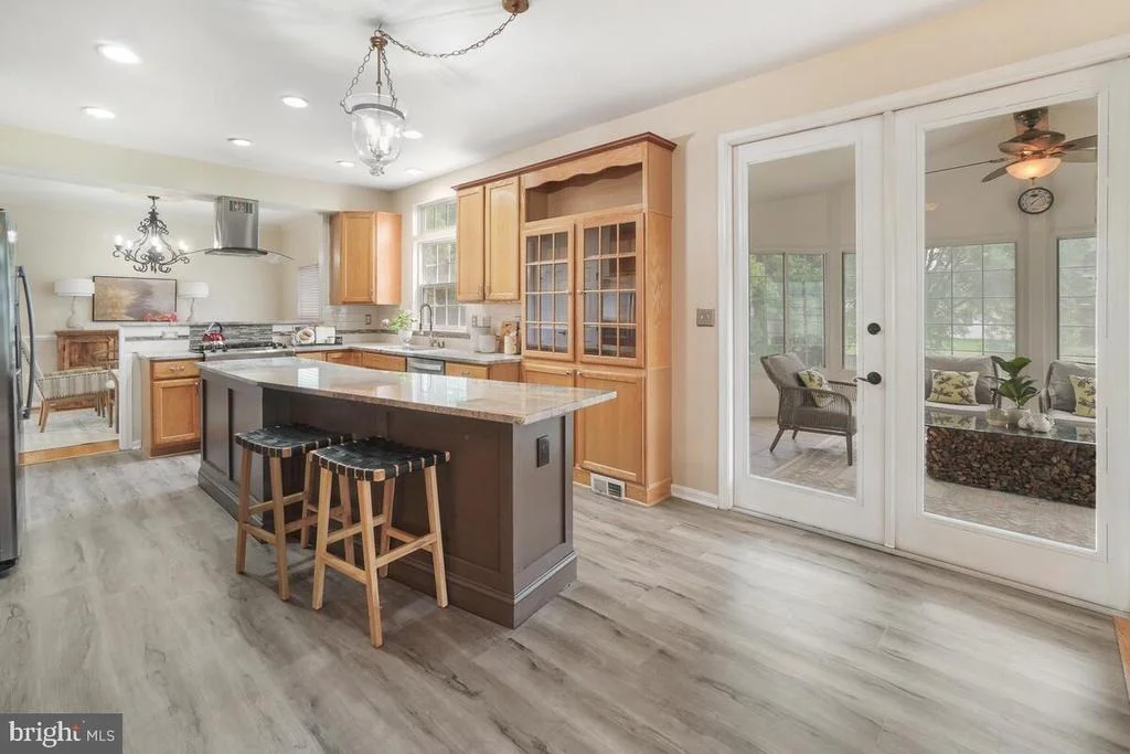 Photo of 4903 SUTHERLAND DRIVE
