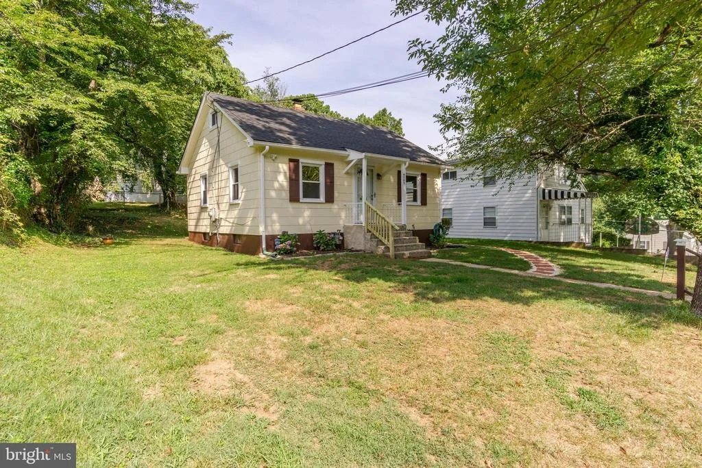 Photo of 4209 ROUND HILL ROAD