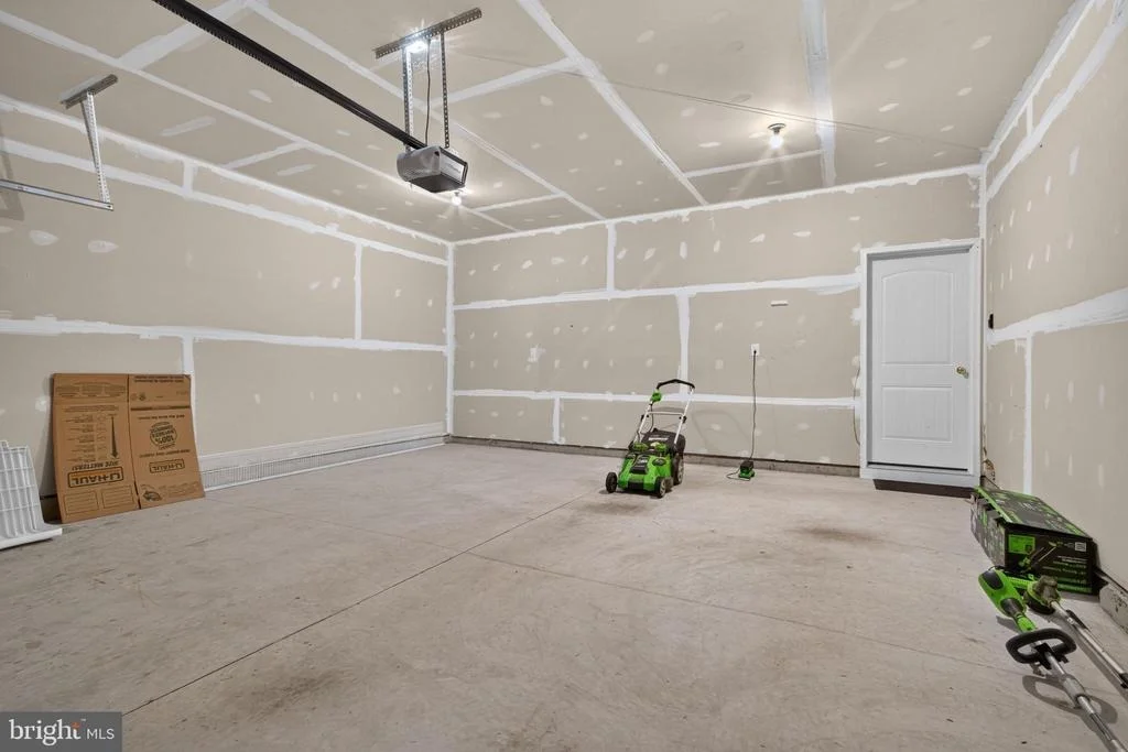 Photo of 20583 SMITHFIELD CIRCLE
