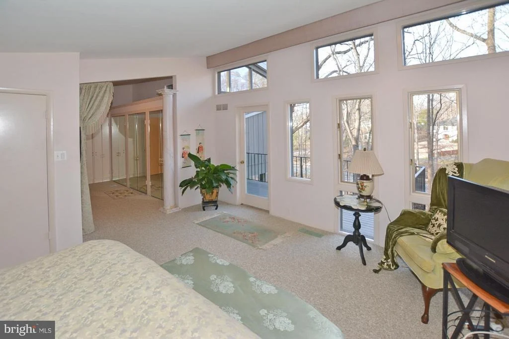 Photo of 4 BUTTONWOOD LANE