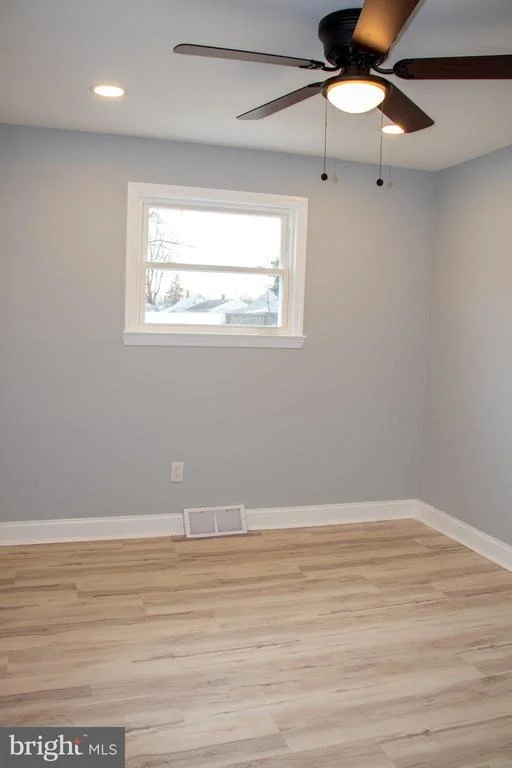 Photo of 952 COLUMBUS ROAD
