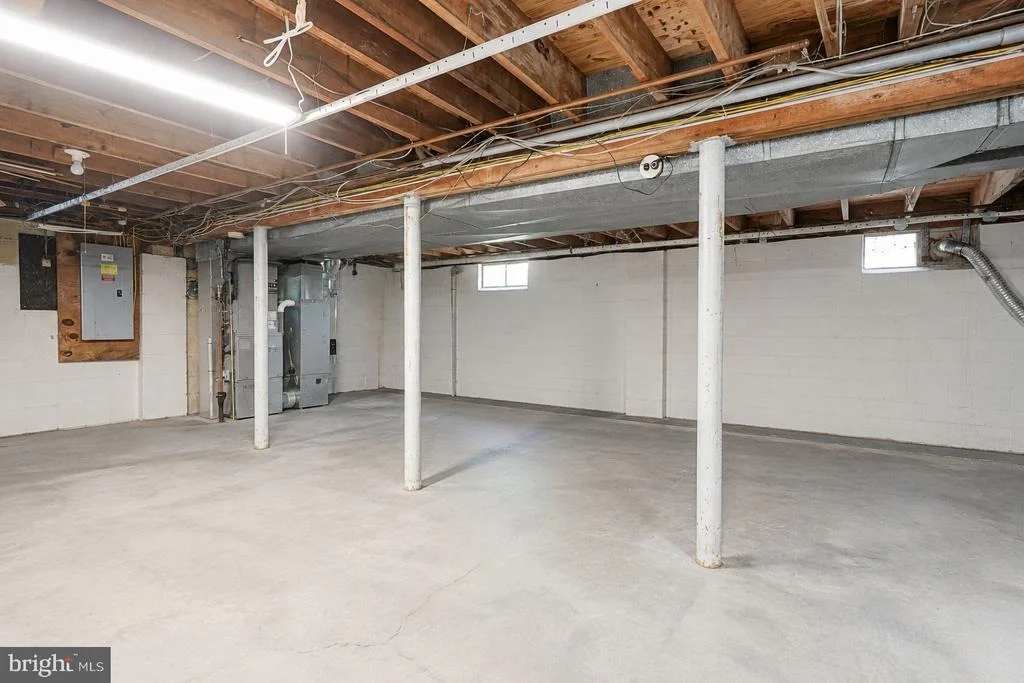 Photo of 1237 HEARTWOOD DRIVE