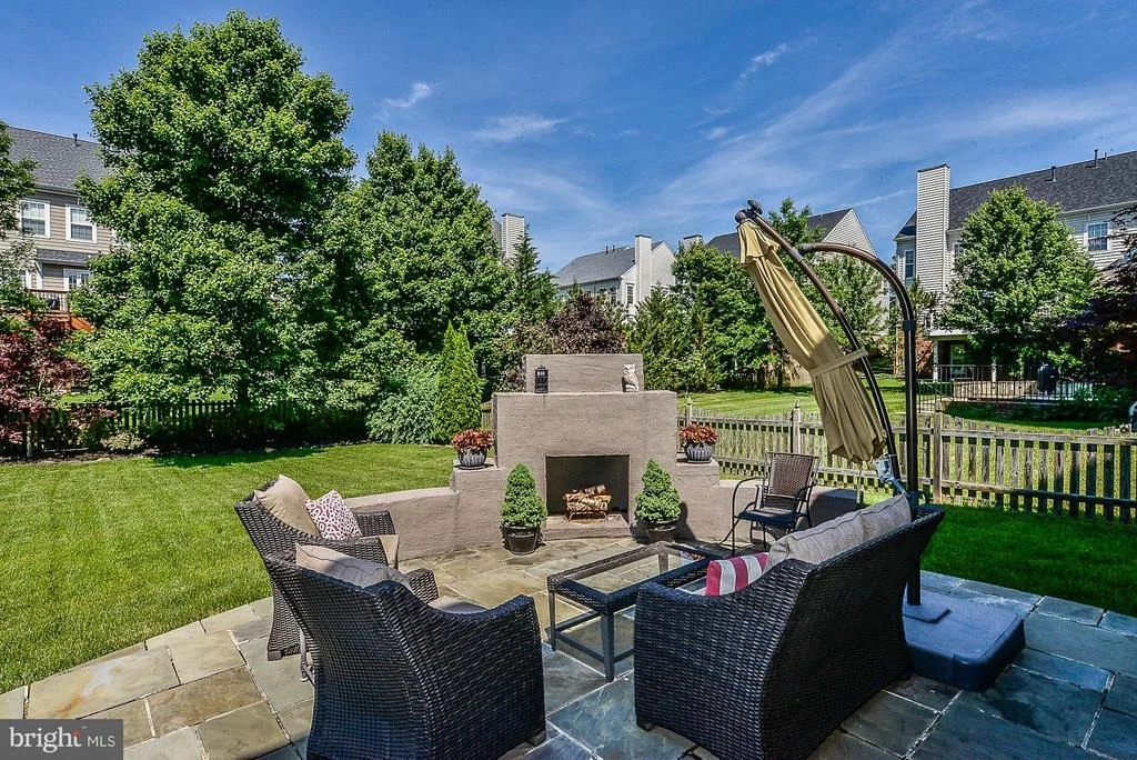 Photo of 23049 MINERVA DRIVE