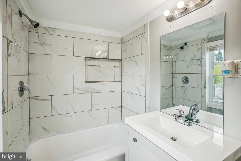 Photo of 904 OAK STREET