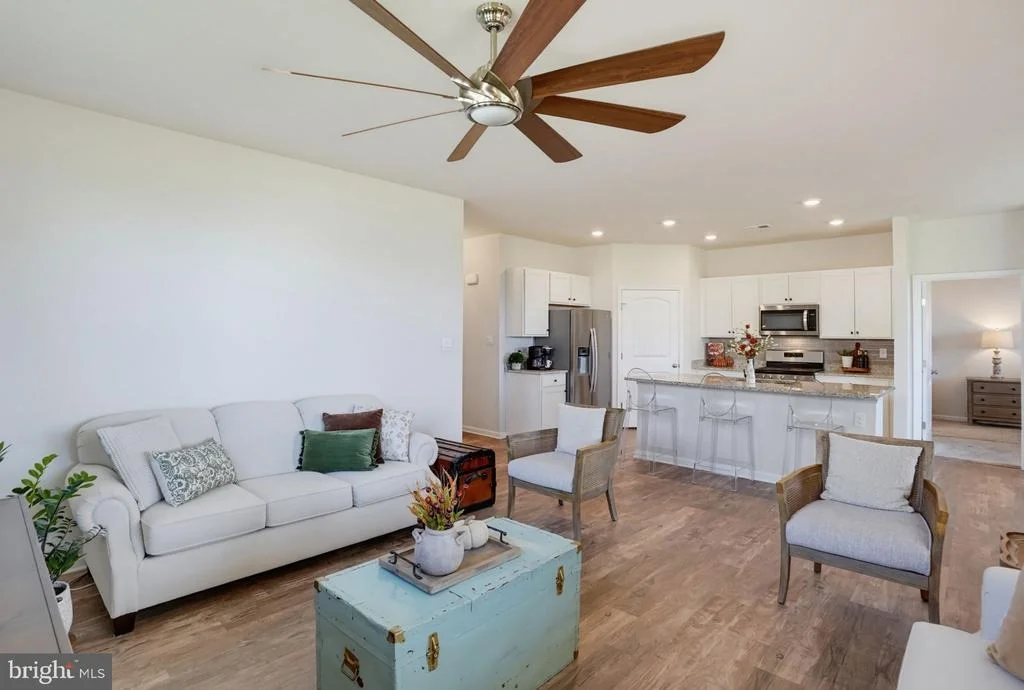 Photo of 30698 WATERFRONT DRIVE