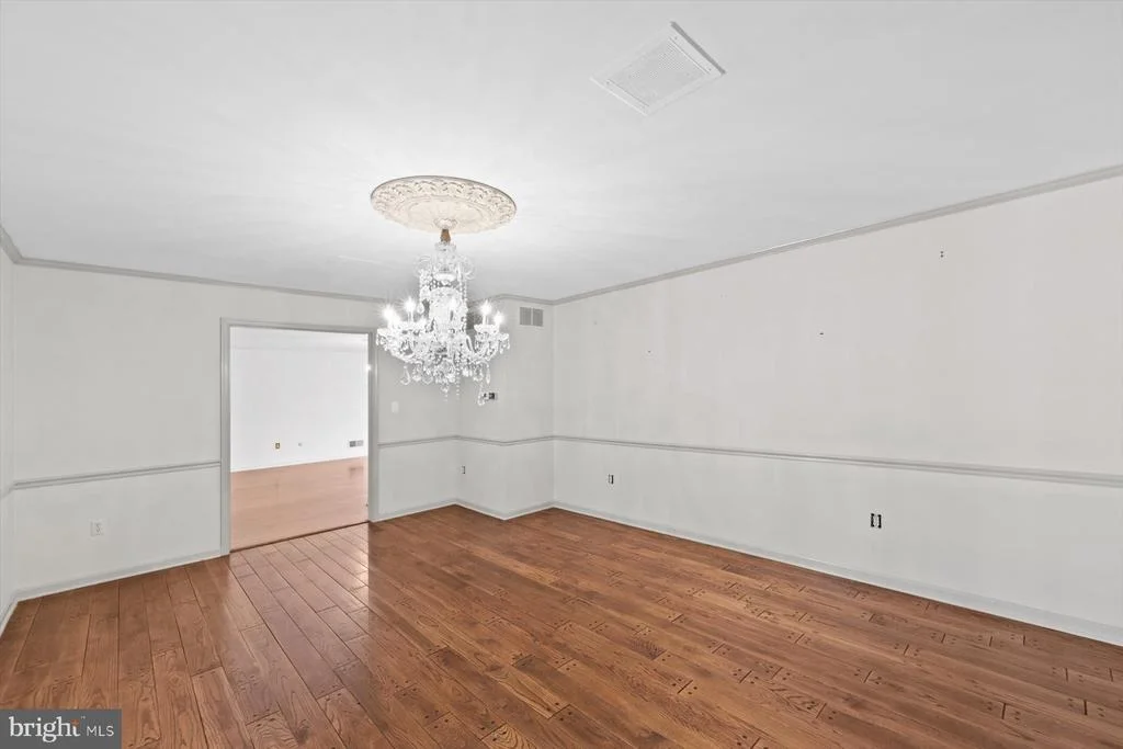 Photo of 20340 SILVER LAKE DRIVE