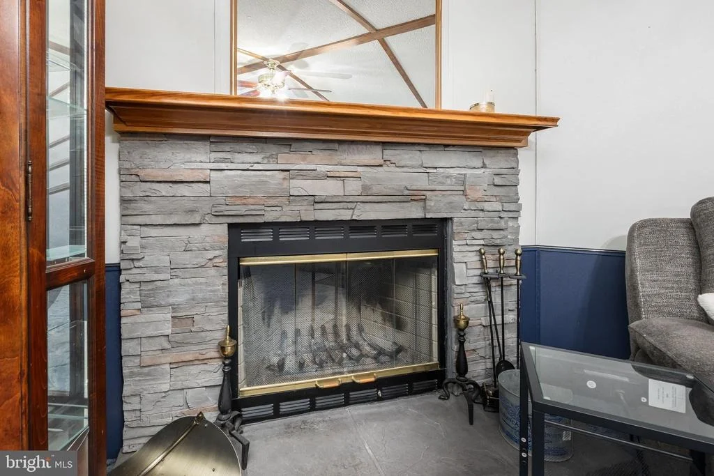 Photo of 22139 ROYAL OAK ROAD