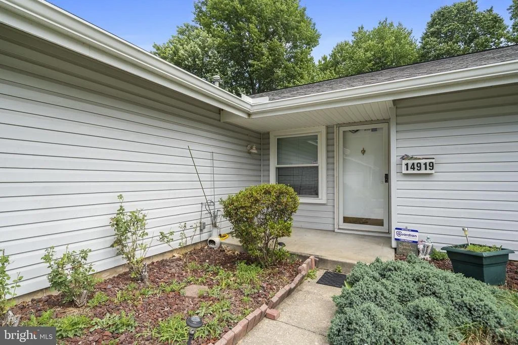 Photo of 14919 HYDRUS ROAD