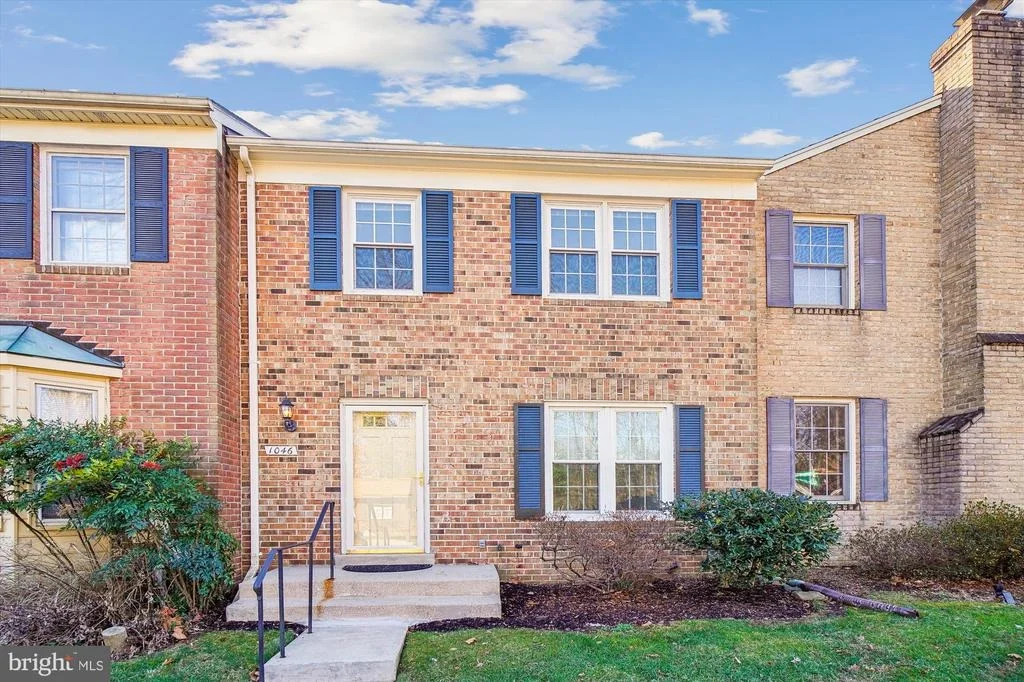 Photo of Unit 38 at 1046 WINDRUSH LANE