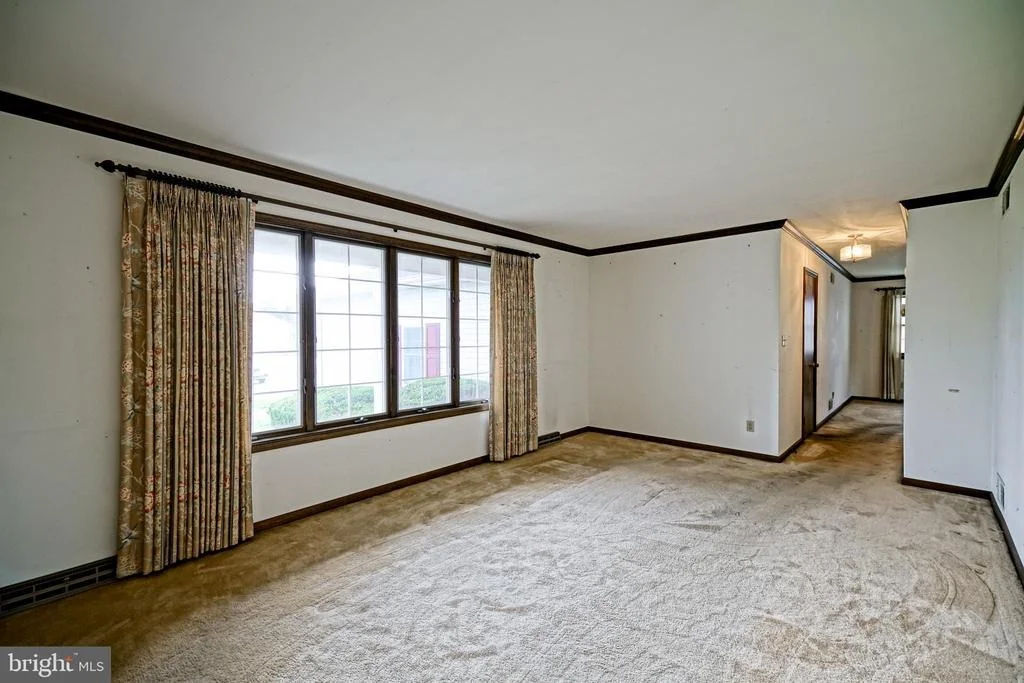 Photo of 30455 E MILL RUN