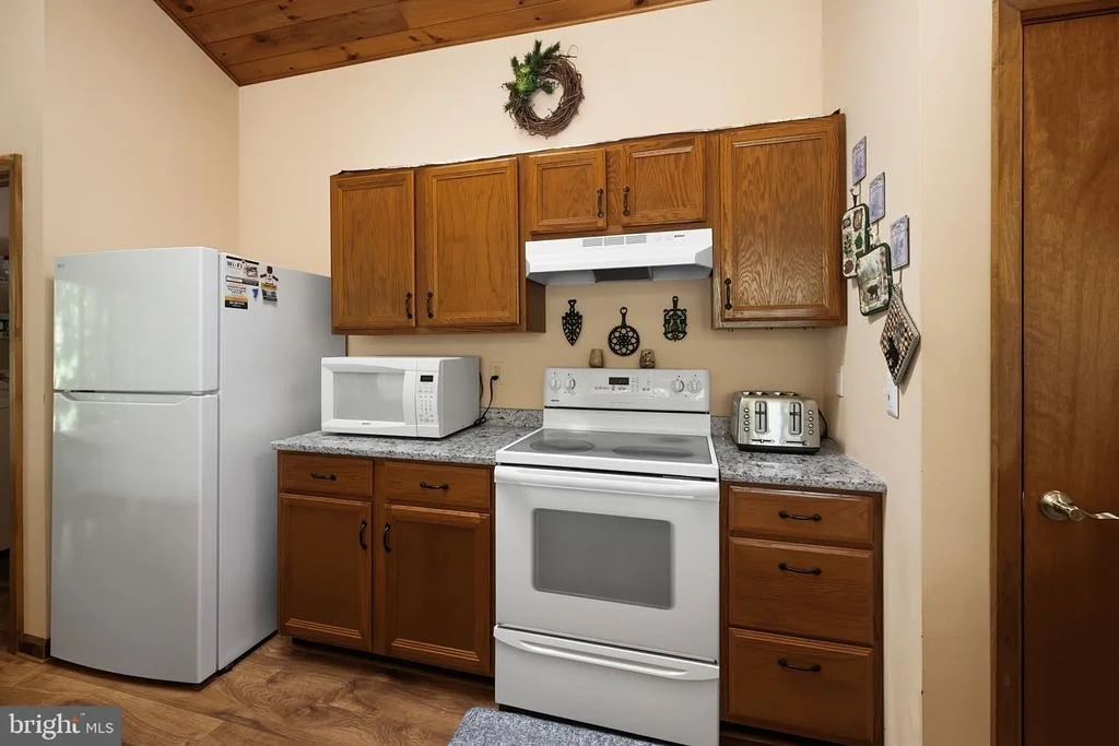 Photo of 365 PINNACLE DRIVE