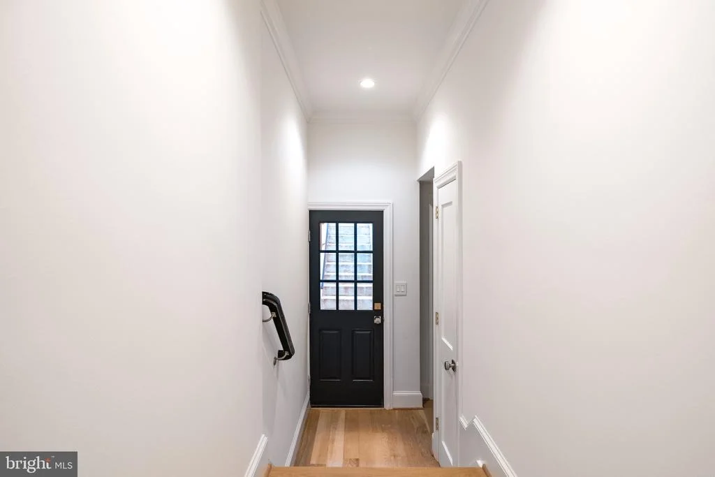 Photo of 3418 RESERVOIR ROAD NW