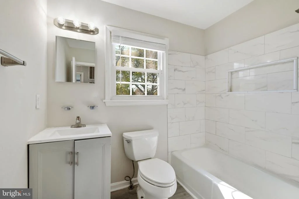 Photo of 11300 FREAS DRIVE