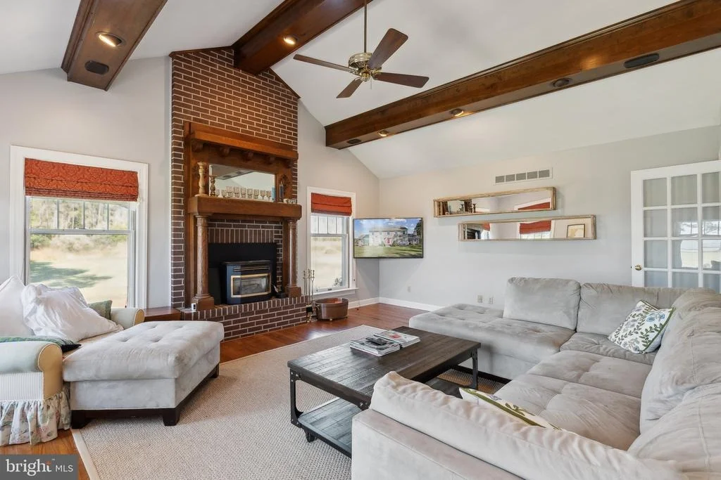 Photo of 5253 RAGGED POINT ROAD
