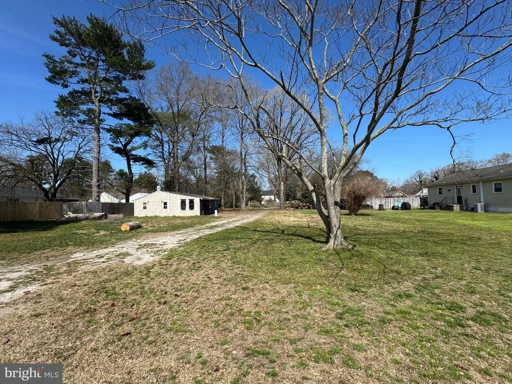 Photo of 6509 KENWOOD DRIVE