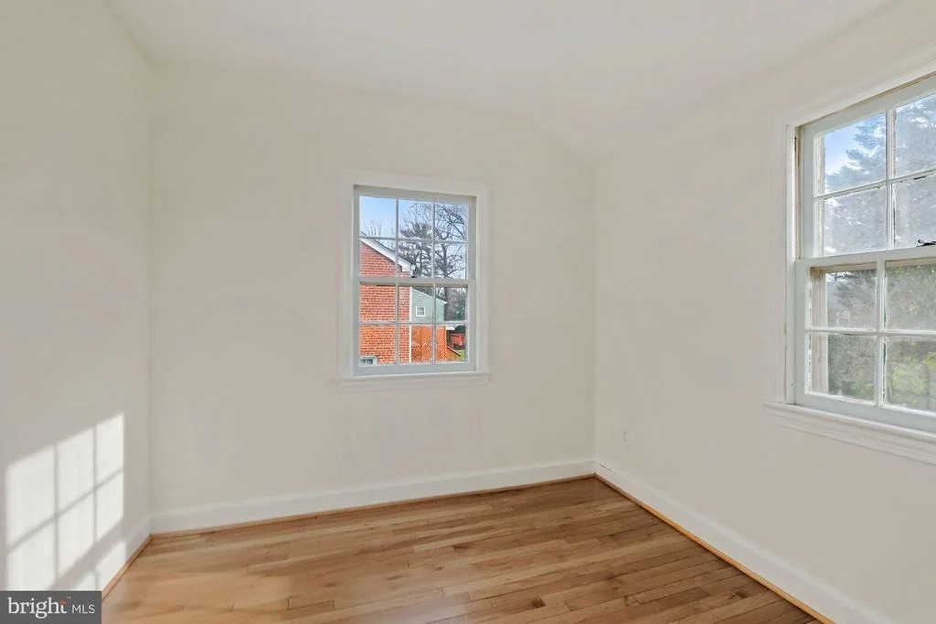Photo of 10011 MARKHAM STREET