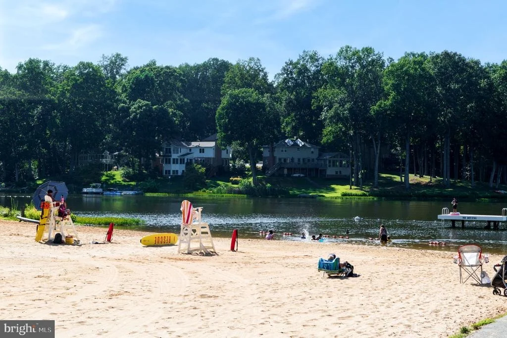 Photo of 15919 FAIRWAY DRIVE
