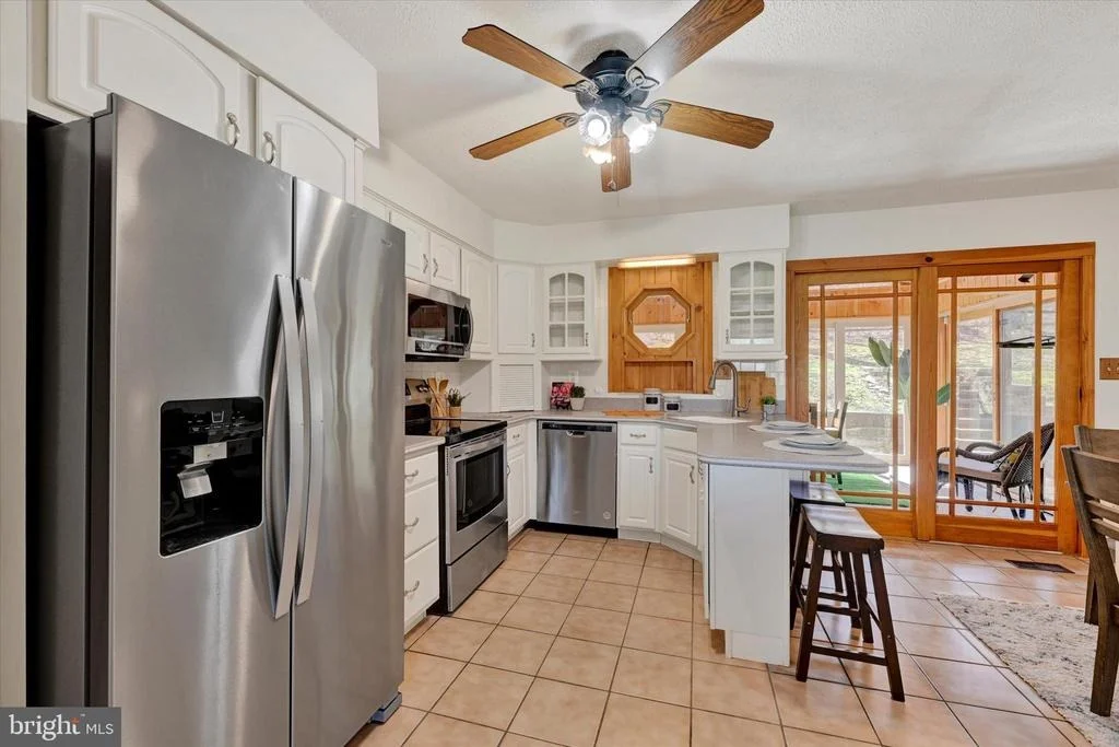 Photo of 5451 GLEN ARM ROAD