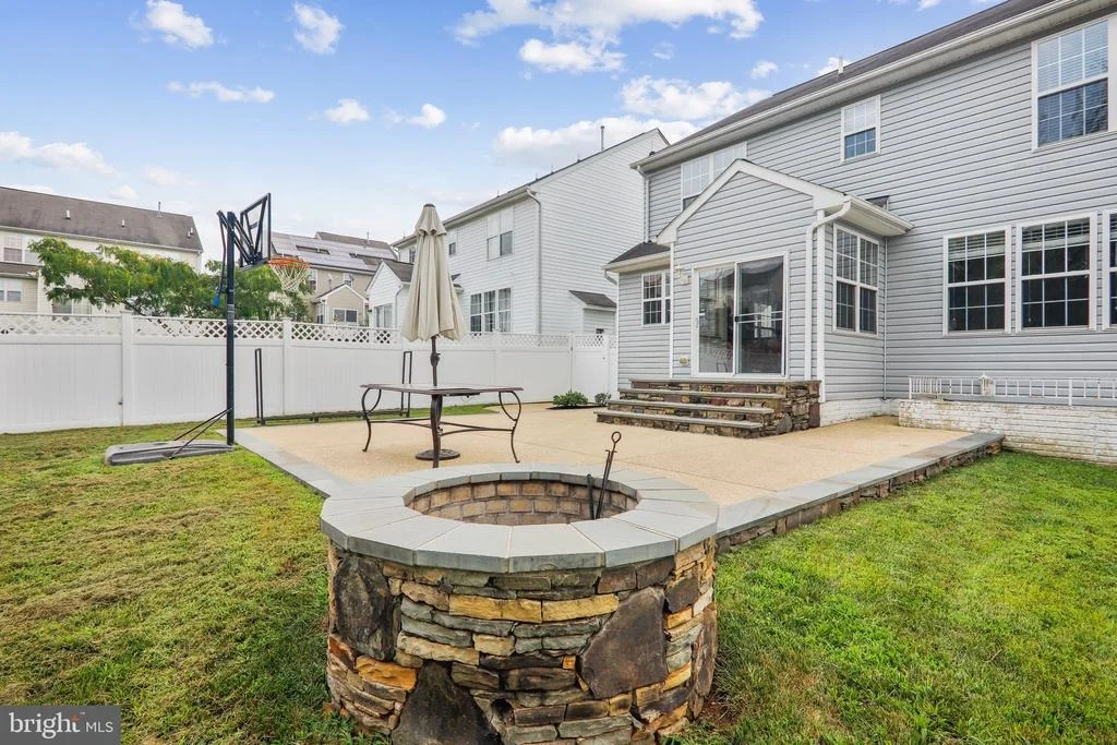 Photo of 9610 MASON LANE