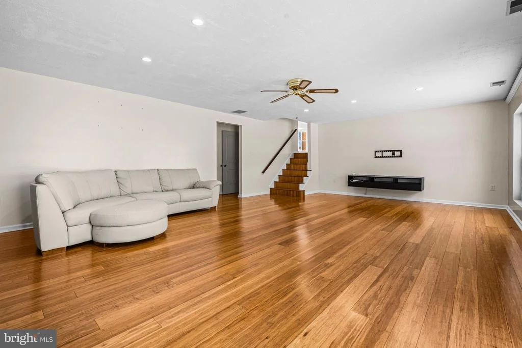 Photo of 6102 GALLERY STREET