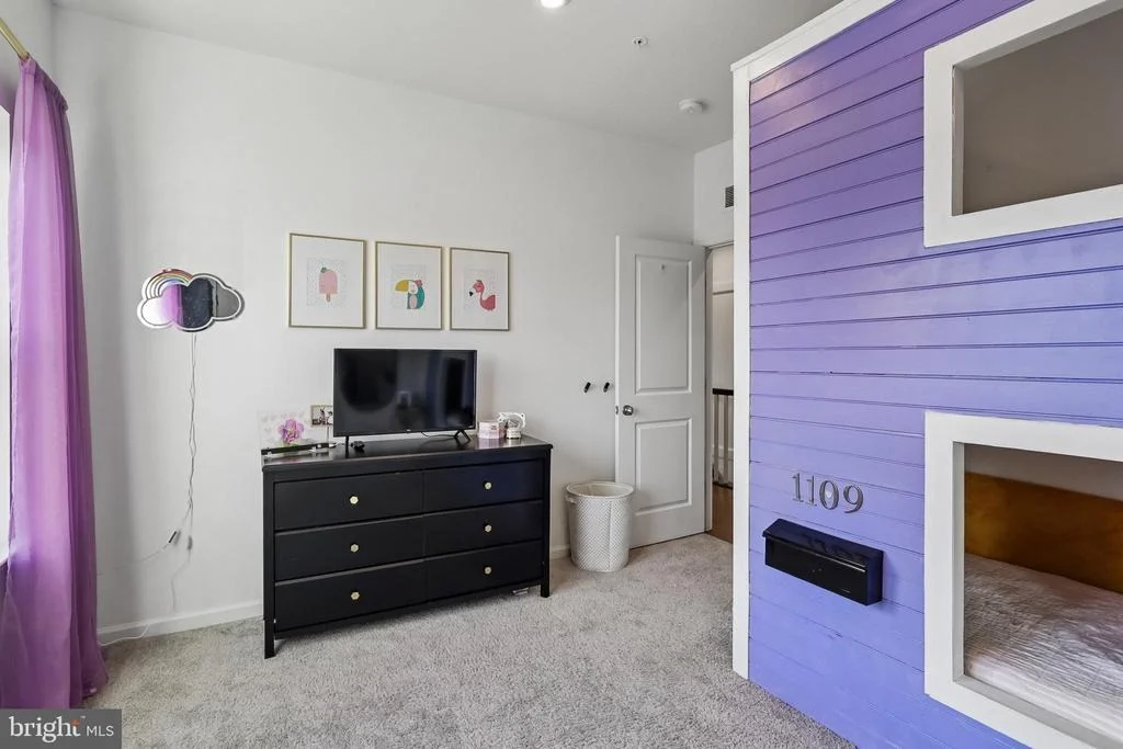 Photo of 1109 SAXTON DRIVE