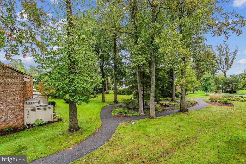 Photo of Unit 102D at 3640 GLENEAGLES DRIVE