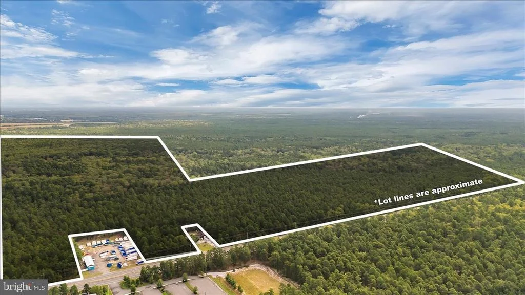 Photo of 1206 BLACK HORSE PARK