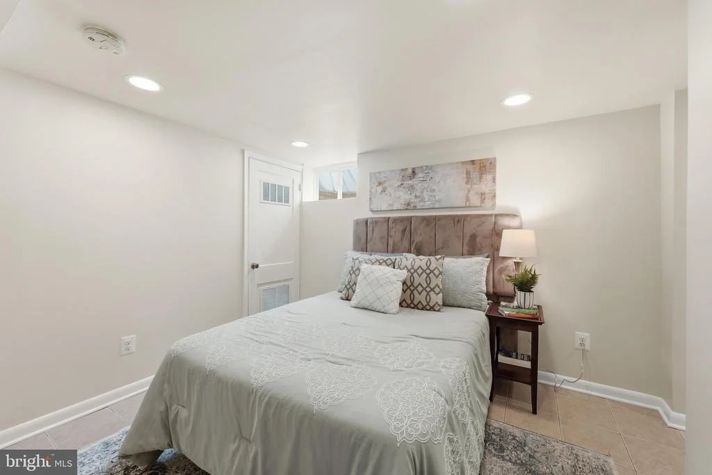 Photo of 9109 BRADFORD ROAD