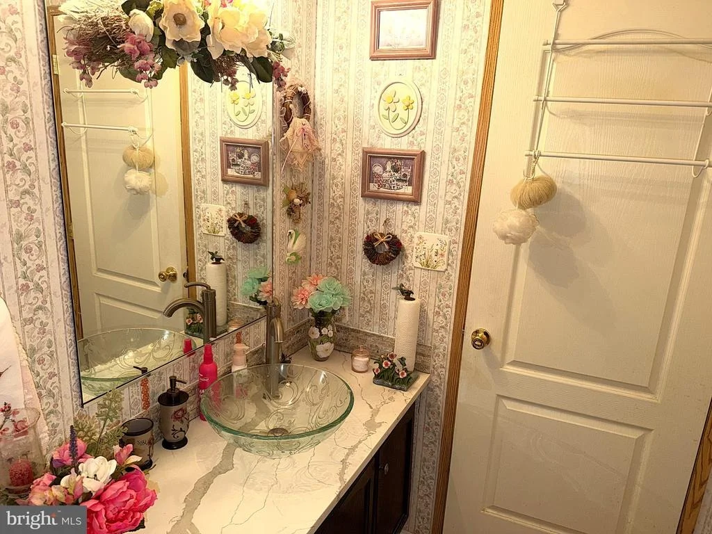 Photo of 8007 FAIR BREEZE DRIVE