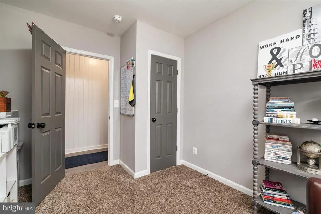 Photo of 2602 LE COMPTE LANE