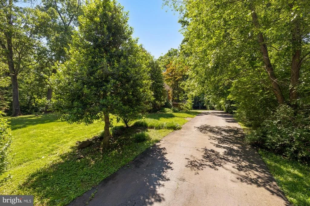 Photo of 45383 PERSIMMON LANE